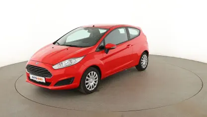 Używany Ford Fiesta Trend 80 KM (58 kW) 2015 Czerwony Hatchback