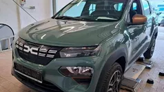 Olivgrau Gebraucht 2023 Dacia Spring Extreme Kleinwagen | 14.996 € (Fairer Preis)