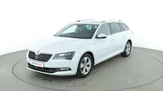 Weiß Gebraucht 2018 Skoda Superb Style Kombi | 21.960 € (Fairer Preis)