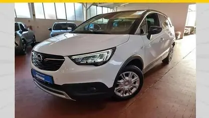 Second-hand Opel Crossland X Innovation 131 CP (96 kW) 2020 Alb SUV