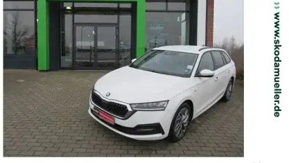 Brugt Skoda Octavia Tour 150 HK (110 kW) 2023 Hvid Stationcar