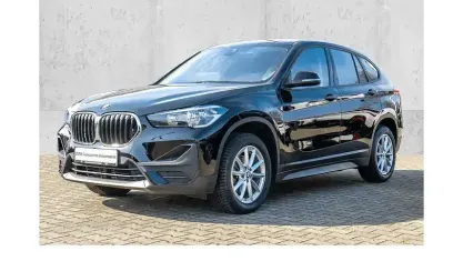 Używany BMW X1 Advantage 136 KM (100 kW) 2022 Czarny SUV