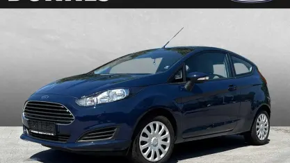 Gebraucht Ford Fiesta Titanium 155 PS (114 kW) 2013 Weiß (frostweiß) Kleinwagen