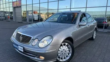 Gebraucht Mercedes E350 Avantgarde 272 PS (200 kW) 2005 Silber Limousine