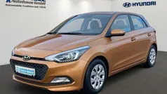 Orange Gebraucht 2016 Hyundai i20 Limousine | 11.860 € (Fairer Preis)