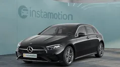 Schwarz Gebraucht 2023 Mercedes A200 Premium Limousine | 33.934 € (Fairer Preis)