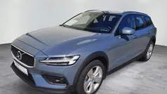 Thunder grey (metallic) Gebraucht 2021 Volvo V60 CC Pro Kombi | 31.980 € (Guter Preis)