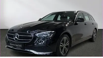 Gebraucht Mercedes E220 Avantgarde 194 PS (142 kW) 2022 Schwarz Limousine