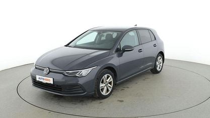 Używany VW Golf VII Life 150 KM (110 kW) 2020 Szary Sedan/Limuzyna