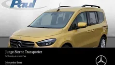 Limonitgelb metallic Gebraucht 2024 Mercedes T180 Style Van / Kleinbus | 25.650 € (Fairer Preis)