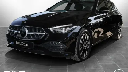 Gebraucht Mercedes C300e Avantgarde 204 PS (150 kW) 2023 Unilack schwarz uni Kombi