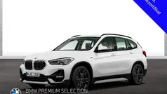 Weiß Gebraucht 2021 BMW X1 Sport Line SUV | 25.890 € (Fairer Preis)