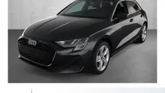 Grau Gebraucht 2024 Audi A3 Sportback Ambiente Limousine | 32.850 € (Fairer Preis)