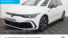 Gebraucht 2022 VW Golf VIII R-line Limousine | 25.950 € (Superpreis)