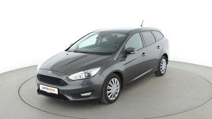 Gebraucht Ford Focus Business Edition 125 PS (91 kW) 2018 Grau Kombi