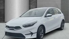 (wd) casa white s Neu 2025 Kia Ceed Spirit Kleinwagen | 25.790 € (Fairer Preis)