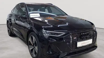 Gebraucht Audi e-tron Sportback S-Line 230 kW (313 PS) 2021 Brillantschwarz SUV
