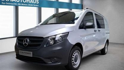 Käytetty Mercedes Vito 136 HP (100 kW) 2021 Hopea Van