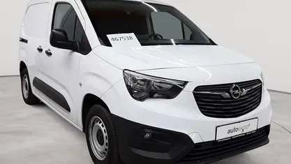 Gebraucht Opel Combo Selection 110 PS (80 kW) 2021 Van / Kleinbus