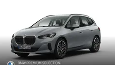 Gebraucht 2024 BMW 218 Active Tourer Sport Line Van / Kleinbus | 33.900 € (Fairer Preis)