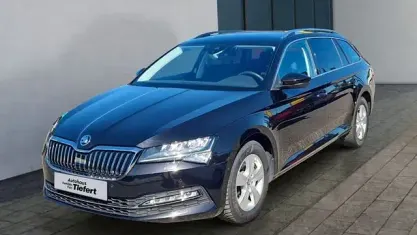 Gebraucht Skoda Superb Style 150 PS (110 kW) 2022 Schwarz Kombi