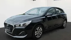 Stellar blue / met Gebraucht 2020 Hyundai i30 N Line Limousine | 18.290 € (Fairer Preis)
