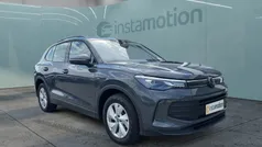 Grau Gebraucht 2024 VW Tiguan SUV | 36.800 € (Fairer Preis)