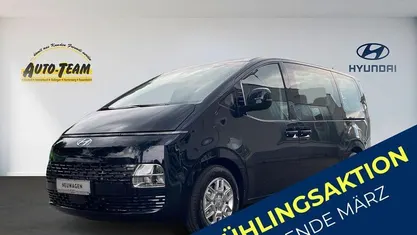Gebraucht Hyundai Staria Trend 177 PS (130 kW) 2024 Moonlight blue Van / Kleinbus