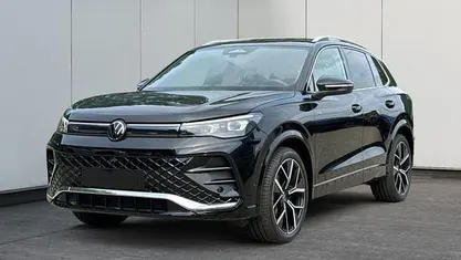 Grenadillschwarz meta.../schwarz Neu 2025 VW Tiguan Sound SUV | 49.330 € (Fairer Preis)