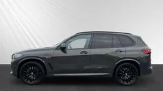 Grau Gebraucht 2022 BMW X5 M Sport SUV | 55.888 € (Fairer Preis)