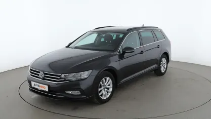 Gebraucht VW Passat Business 150 PS (110 kW) 2022 Grau Kombi