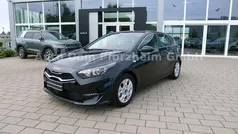 Zilinaschwarz met. (1k) Gebraucht 2024 Kia Ceed Comfort Limousine | 22.580 € (Superpreis)