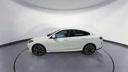 Neu BMW 220 M Sport 170 PS (125 kW) 2026 Weiß Coupé