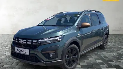 Grün Gebraucht 2024 Dacia Jogger Extreme Van / Kleinbus | 23.348 € (Fairer Preis)