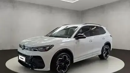 Neu VW Tiguan 150 PS (110 kW) 2026 Pure white SUV