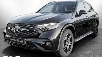 Unilack schwarz uni Gebraucht 2023 Mercedes GLC300 AMG SUV | 55.177 € (Fairer Preis)