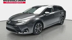 Grau Gebraucht 2018 Toyota Avensis Team Kombi | 16.890 € (Fairer Preis)