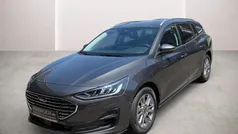 Grau Gebraucht 2024 Ford Focus Titanium Limousine | 25.900 € (Fairer Preis)