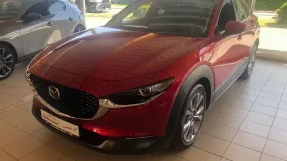 Używany Mazda CX-30 Selection 150 KM (110 kW) 2022 Czerwony SUV