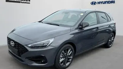 Gebraucht Hyundai i30 Advantage 101 PS (74 kW) 2025 Grau Limousine