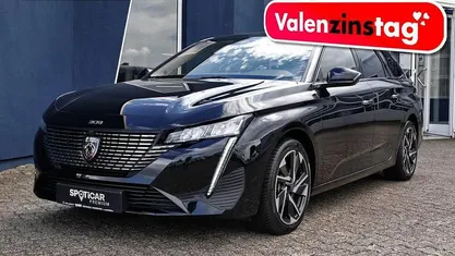 Gebraucht Peugeot 308 SW Allure 131 PS (96 kW) 2024 Schwarz Kombi