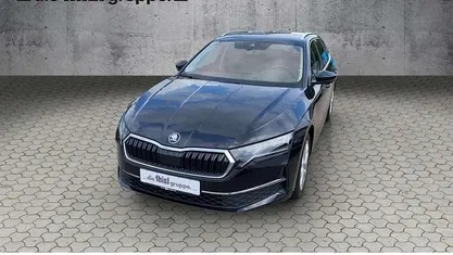 Gebraucht 2024 Skoda Octavia Selection Kombi | 29.980 € (Fairer Preis)