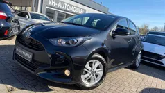 Mystic schwarz Gebraucht 2024 Toyota Yaris Kleinwagen | 18.770 € (Guter Preis)