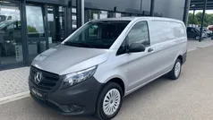 Gebraucht 2022 Mercedes Vito Van / Kleinbus | 35.522 € (Fairer Preis)