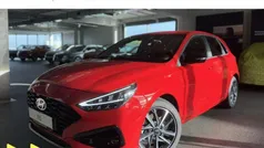 Engine red (rot) Neu 2024 Hyundai i30 Advantage Limousine | 24.290 € (Fairer Preis)