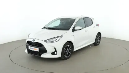 Gebraucht Toyota Yaris Team 116 PS (85 kW) 2022 Weiß Kleinwagen