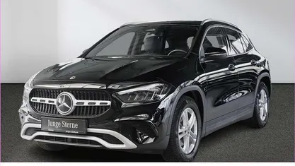 Gebraucht Mercedes GLA200 163 PS (119 kW) 2025 SUV