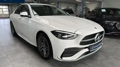 Używany Mercedes C300e Premium 313 KM (230 kW) 2024 Biały Sedan/Limuzyna