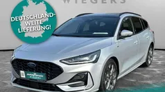 Silber Gebraucht 2024 Ford Focus ST-Line Limousine | 24.981 € (Superpreis)