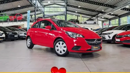 Gebraucht Opel Corsa Edition 90 PS (66 kW) 2016 Rot Kleinwagen